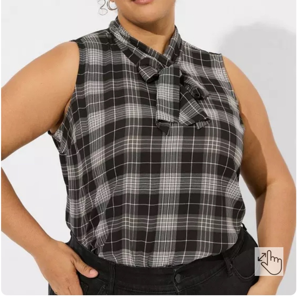 Torrid Black Gray Plaid Neck Tie Sleeveless Blouse Size 1 Large